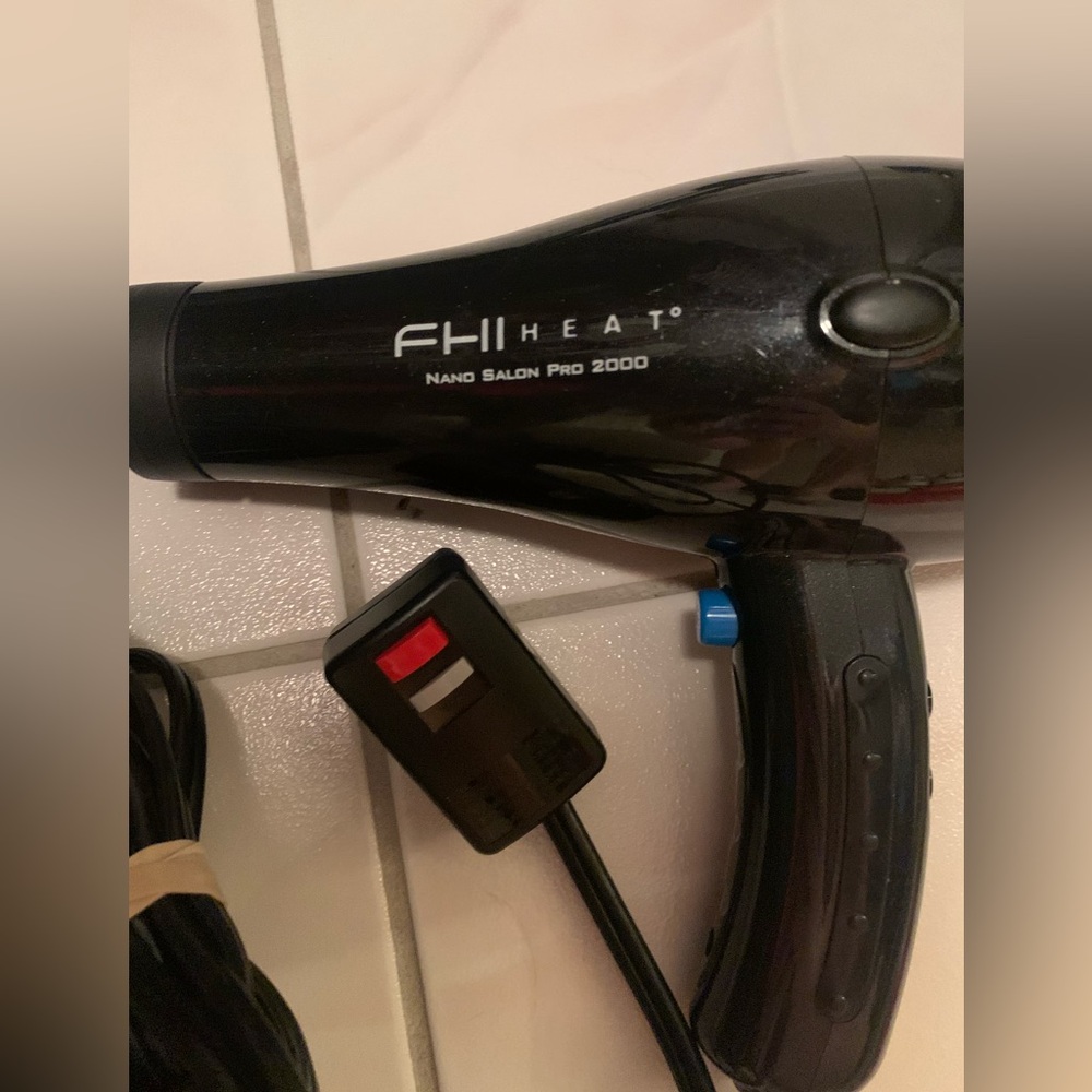 FHI HEAT Platform Nano Power Salon Pro 2000 Tourmaline Ceramic Hair Dryer - Picture 2 of 6